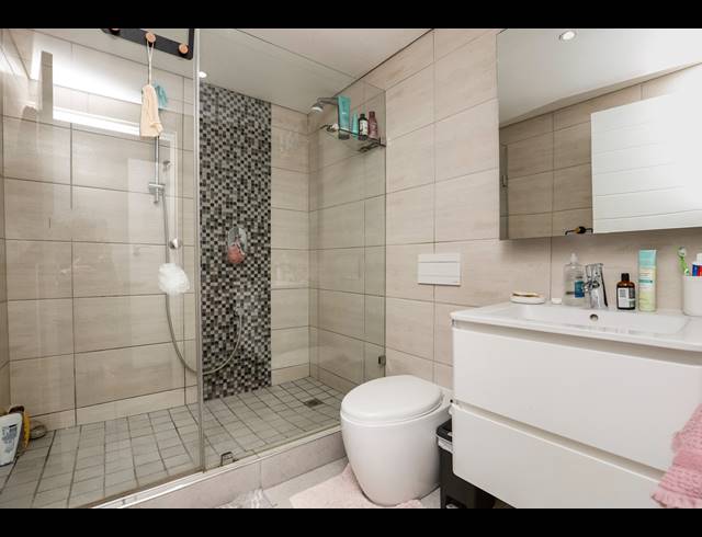 2 BEDROOM APARTMENT FOR SALE IN MORNINGSIDE